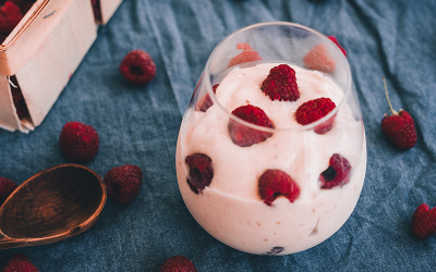 DIETA IMUPRO. ÎNGHEȚATĂ VEGANĂ CU FRUCTE DE SEZON